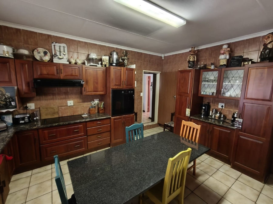4 Bedroom Property for Sale in Protea Park North West